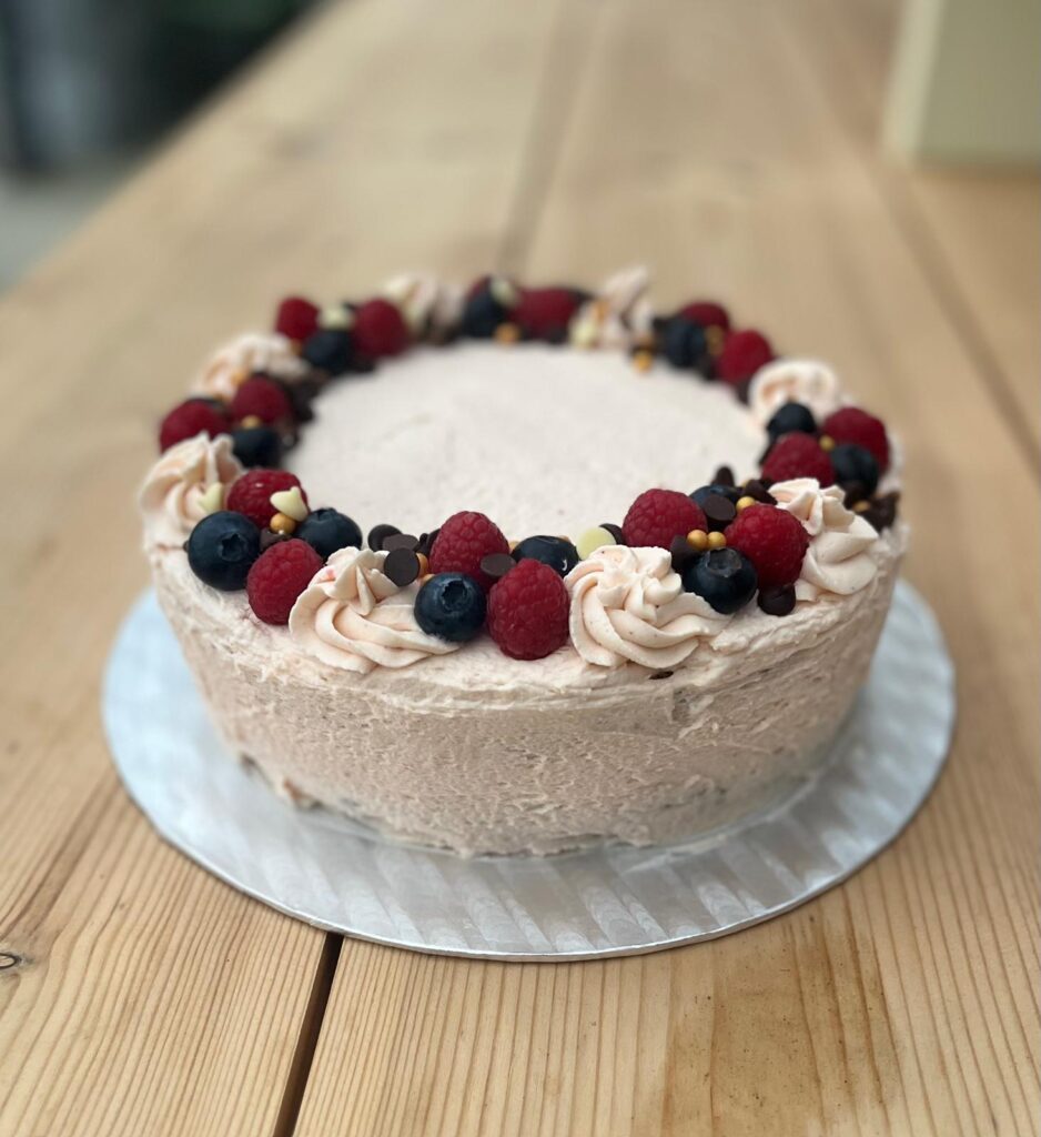 Occasional cakes from Glamorous Cakes like the birthday cake